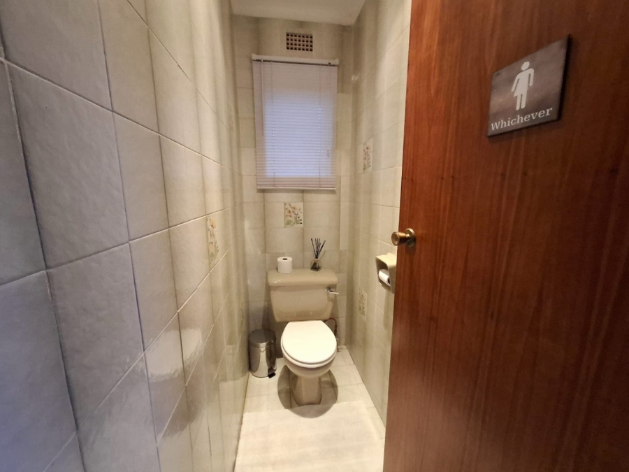 5 Bedroom Property for Sale in Protea Park North West